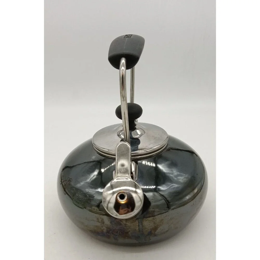 Chantal Whistling Tea Kettle Teapot  Metallic Black/Onyx Enamel 2 Qt
